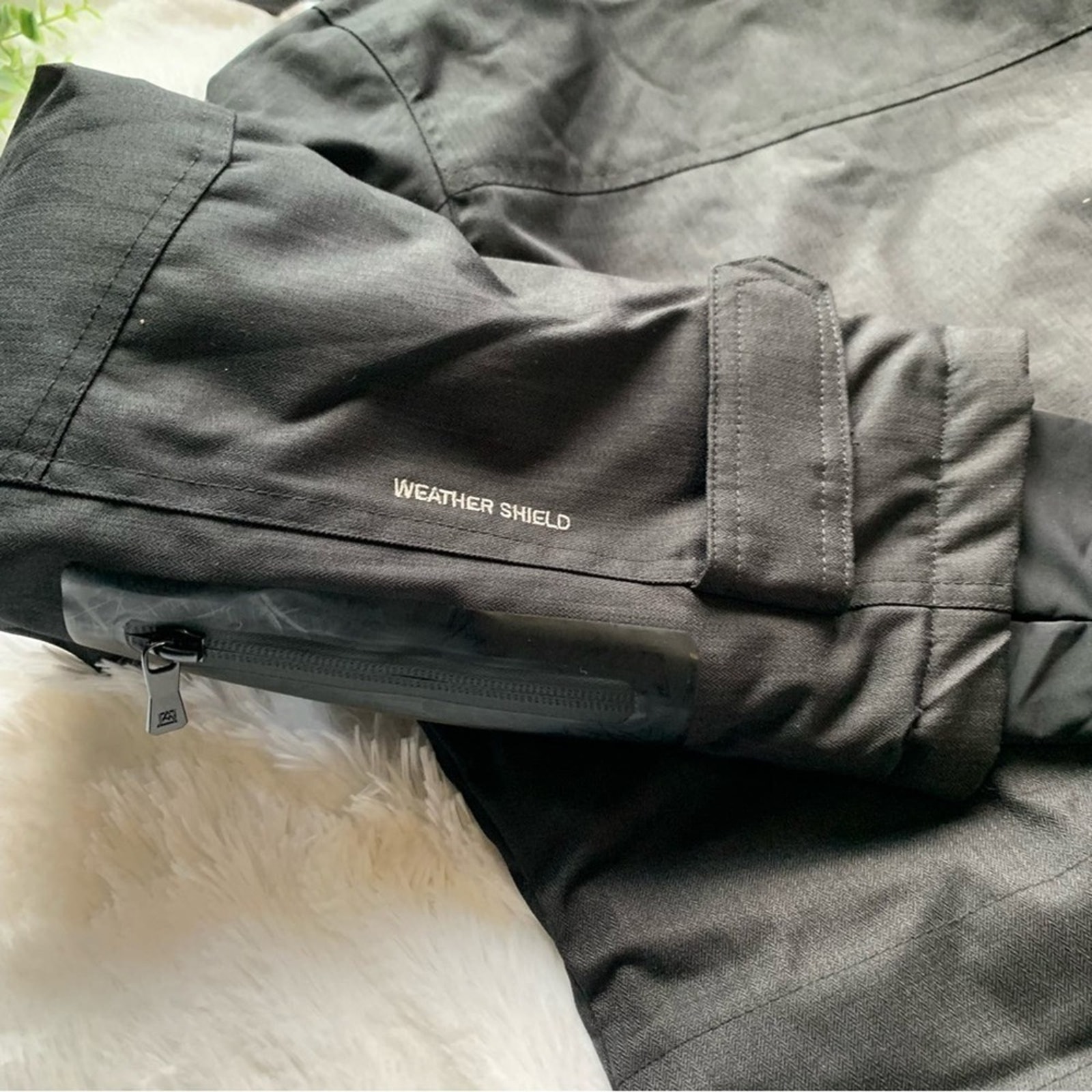 Avalanche | Nwt Size Small Black Ski Jacket — image 8 of 8